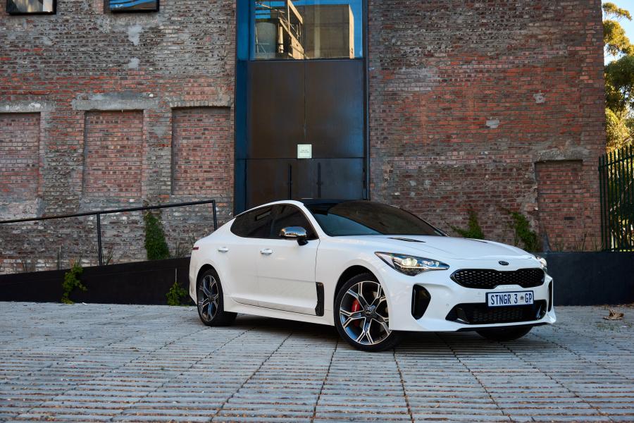  Kia Stinger GT 2018 года  (ZA) (фото 8 из 40)
